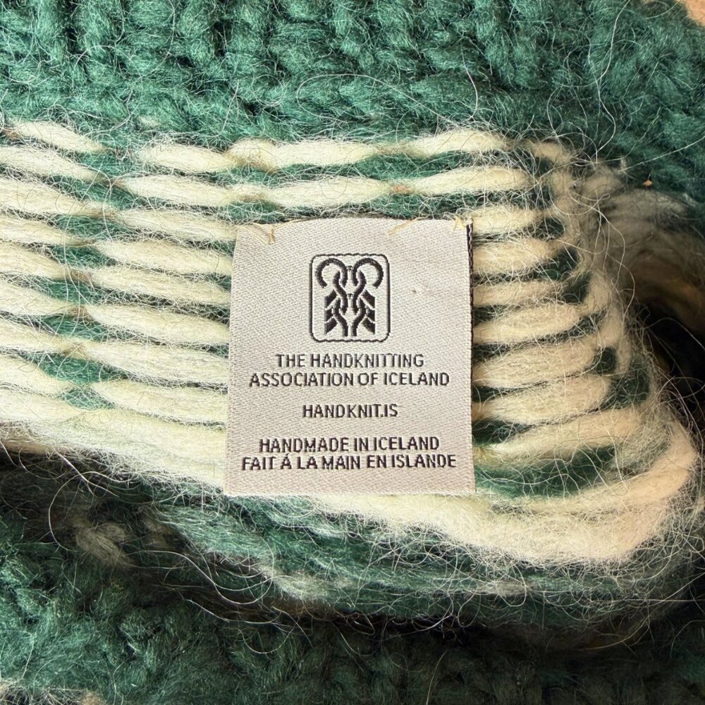 The Handknitting Association of Iceland 100% Wool Sweater Forest Green Small - Picture 2 of 5